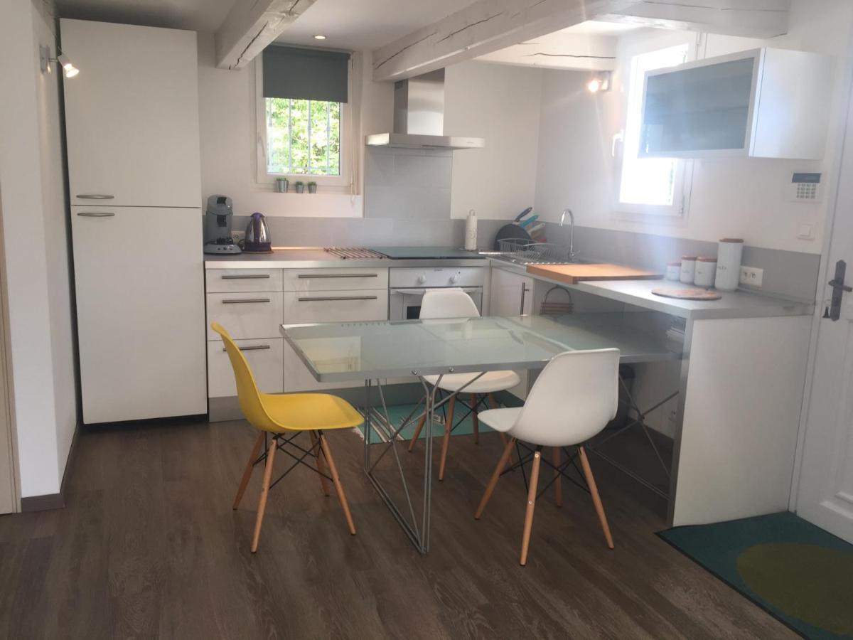 Maison Privee Au Calme Dans Mas Provencal Villa Санари-сюр-Мер Екстериор снимка